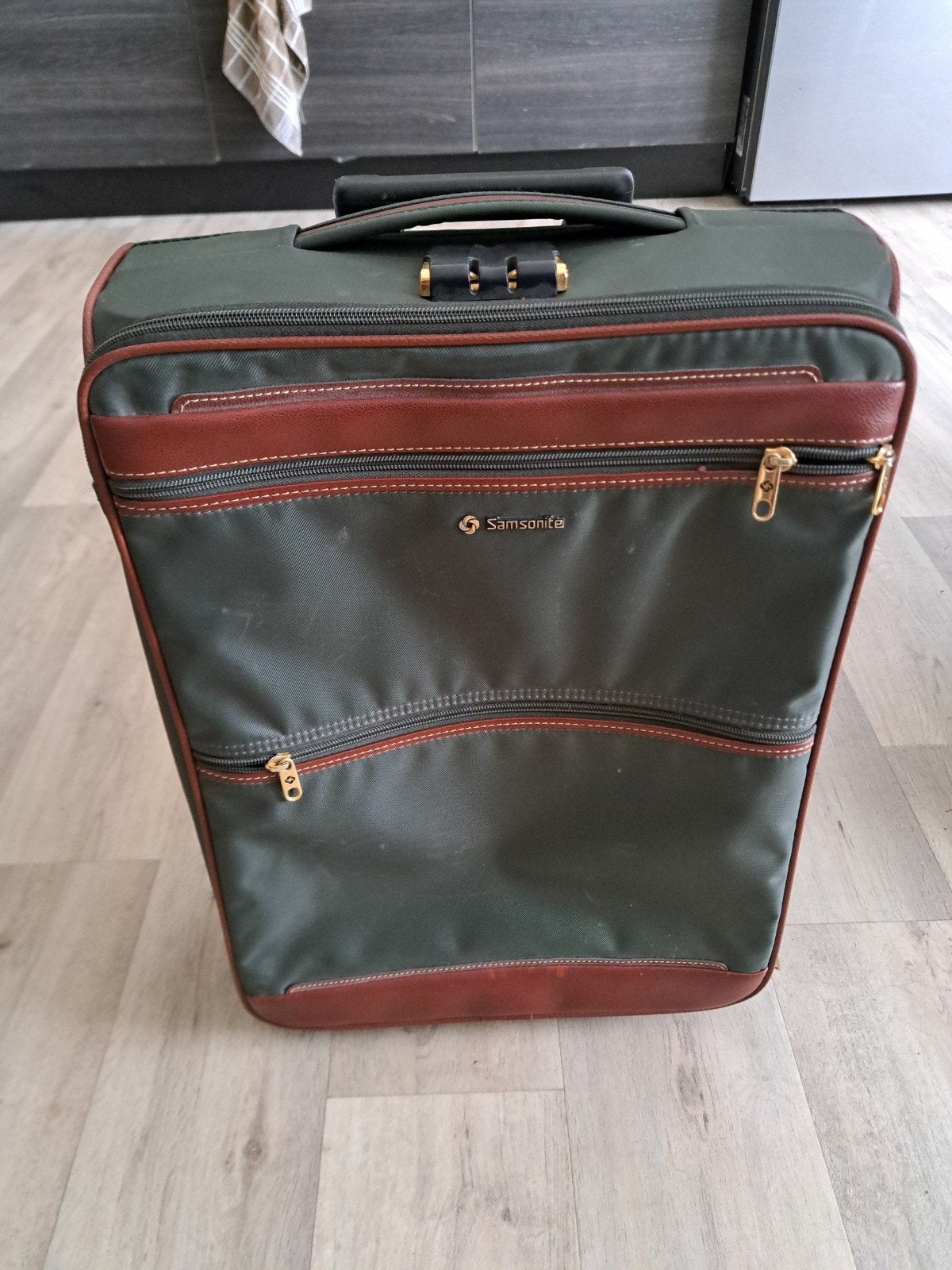 Samsonite koffer - Groen met bruine accenten, Ophalen of Verzenden
