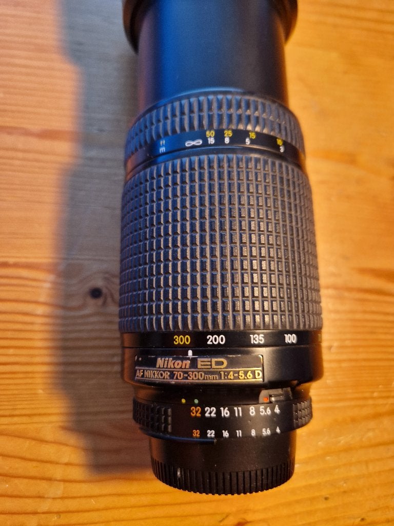 Nikon ED AF Nikkor 70-300mm f/4-5.6D, Ophalen, Nikon, Telelens, Zo goed als nieuw