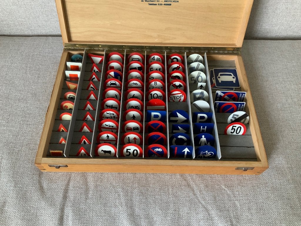 Miniatuur verkeersborden onderwijs oud, Ophalen of Verzenden, Gebruikt