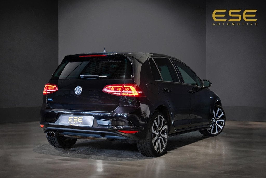 Volkswagen Golf 1.4 TSI GTE | Panorama | Leder | Navigatie, Auto's, Volkswagen, Stof, Gebruikt, 4 cilinders, Zwart