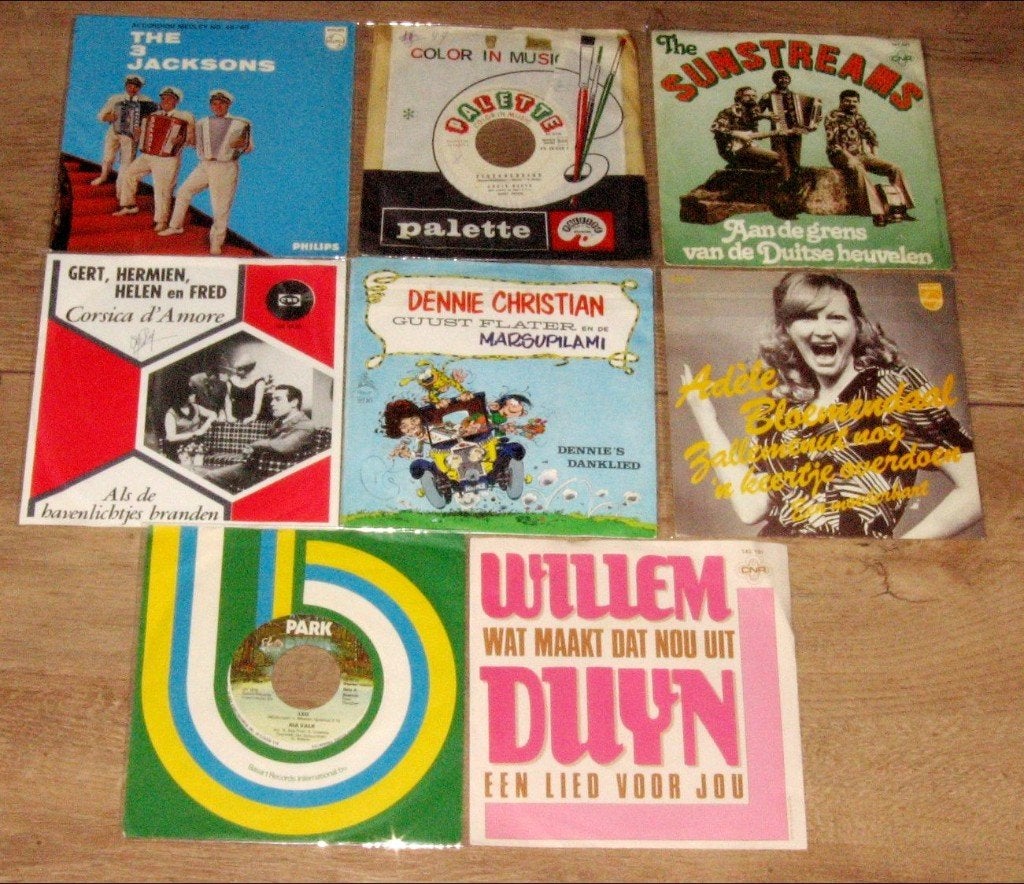 SINGLES : LOT 8X Nederlandse singles - zie advertentie, Gebruikt, Verzenden, 7 inch, Beschermende buitenhoes