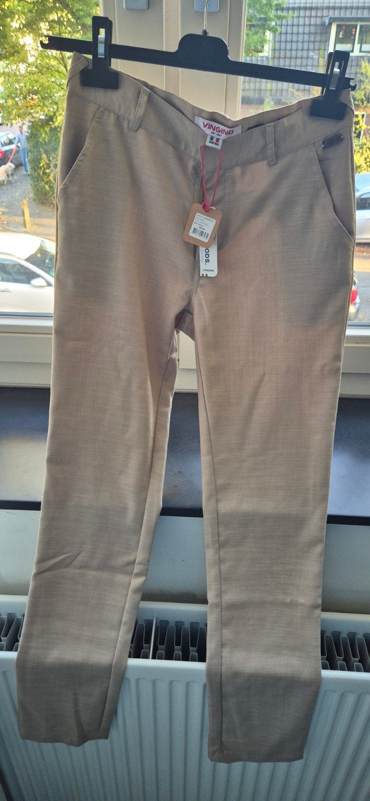 Vingino broek, nieuw met kaartjes, maat 158-164, Broek, Nieuw, Ophalen of Verzenden, Vingino