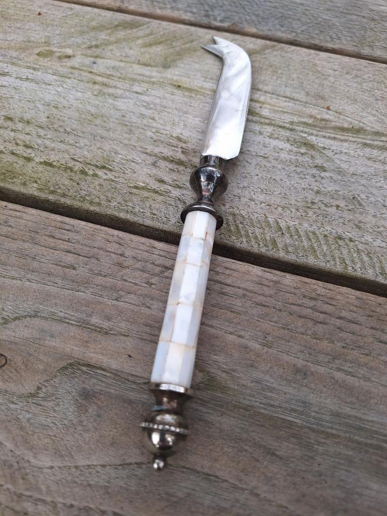 Vintage kaasmes, parelmoer heft., Ophalen of Verzenden