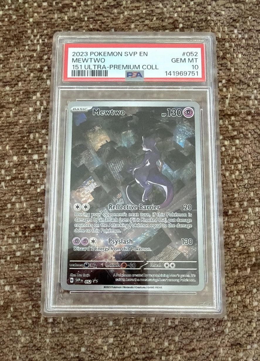 Mewtwo SVP #052 PSA 10, Hobby en Vrije tijd, Verzamelkaartspellen | Pokémon, Ophalen of Verzenden, Zo goed als nieuw