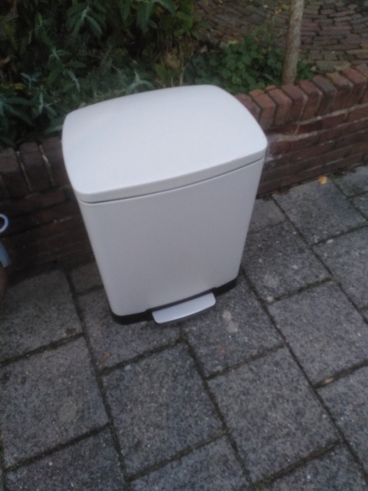 Pedaalemmer metaal duo bak creme (gebruikt), Ophalen, Gebruikt, Metaal, Met pedaal