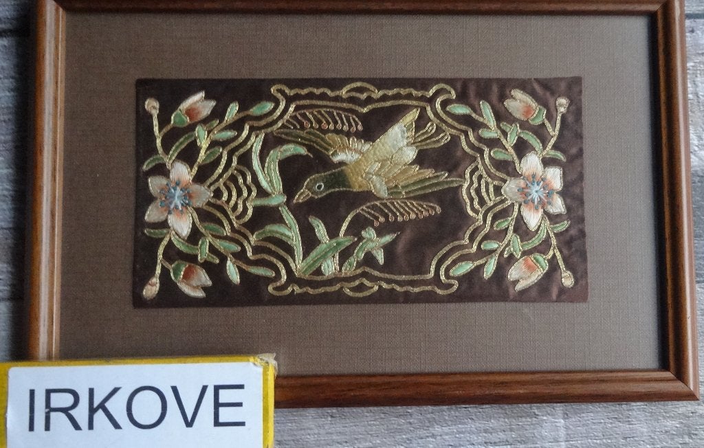 GEBORDUURD * VOGEL TUSSEN TAKKEN * In Lijst *, Antiek en Kunst, Verzenden