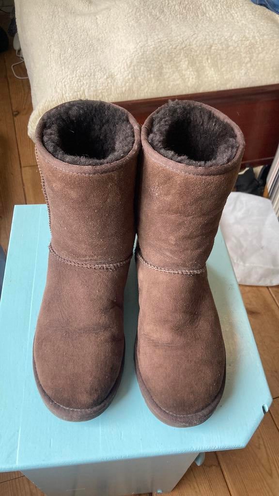 Uggs 40 bruin, Kleding | Dames, Schoenen, Bruin, Overige typen, Ophalen of Verzenden, Gedragen