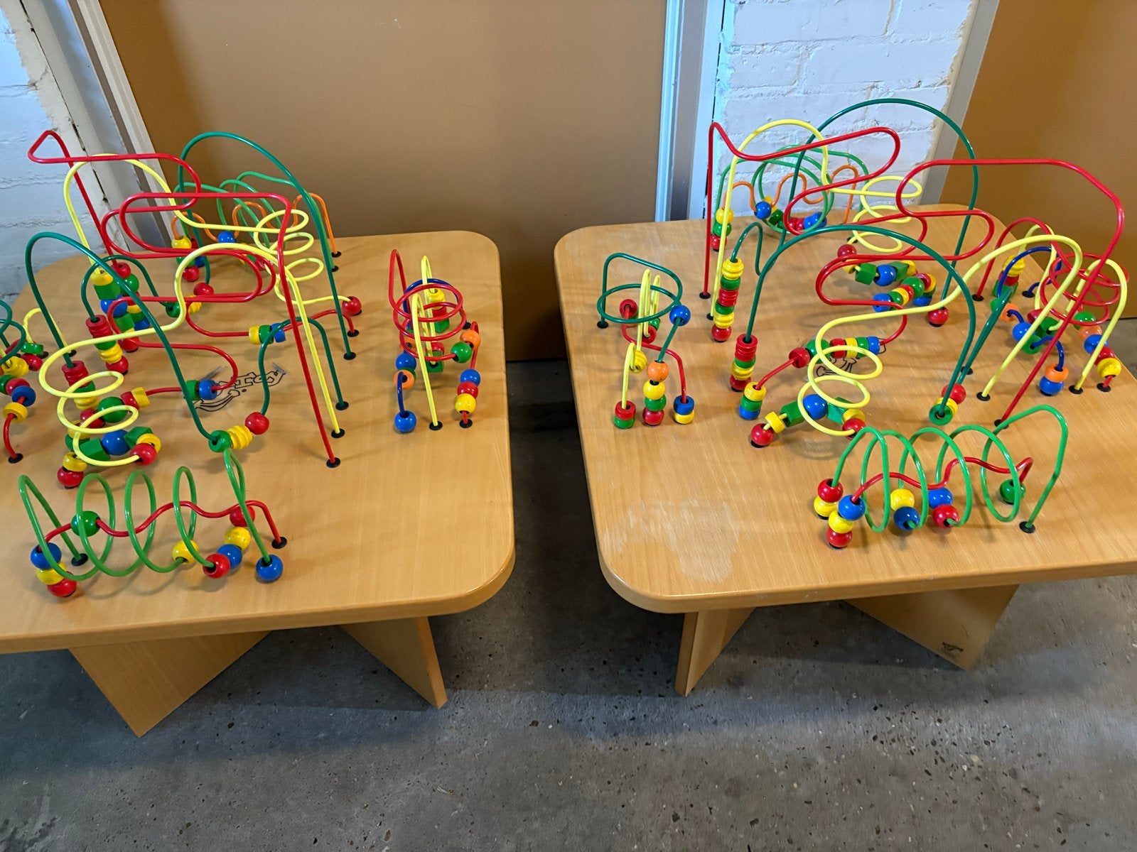 Joy Toy Kralenspiraaltafel / Activiteitentafel voor kinderen, Ophalen of Verzenden, Gebruikt, Overige typen