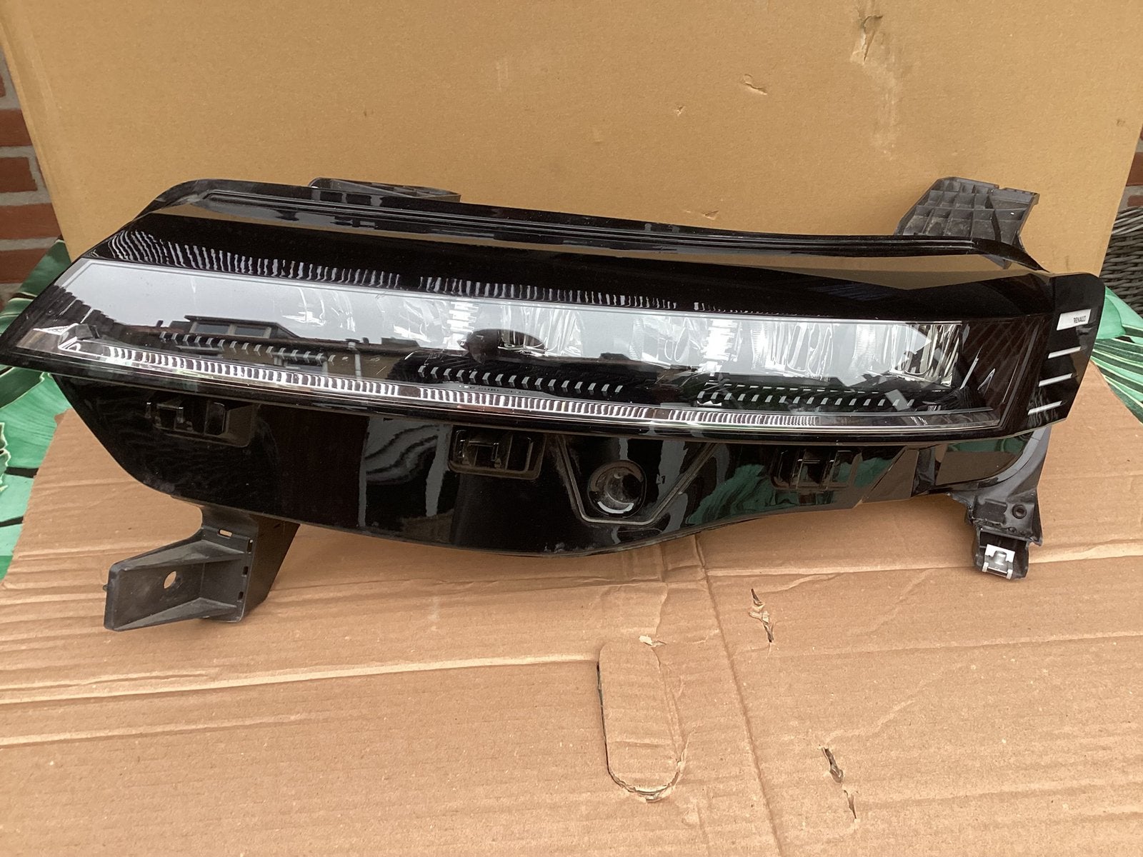 Renault megane led koplamp links bj2023 260605490R, Ophalen, Gebruikt, Renault