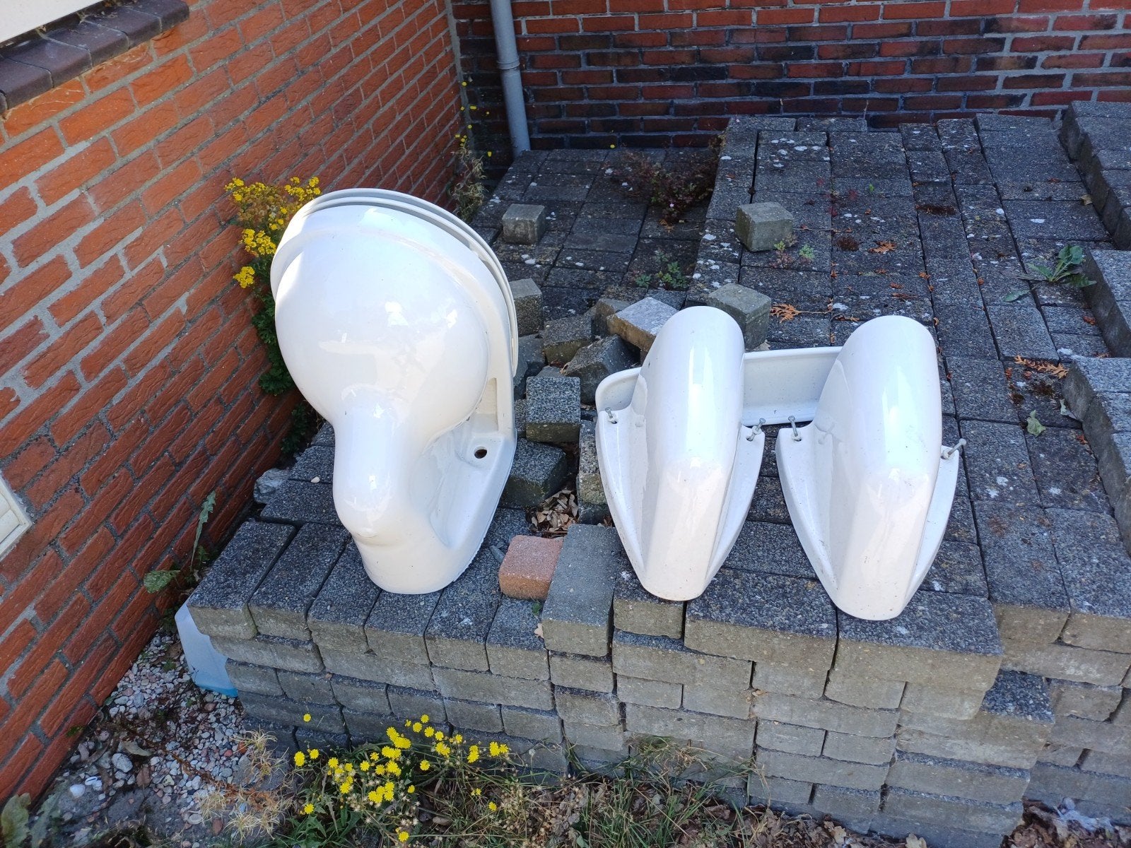 Gratis WC, onderbak voor wastafel en planchet., Huis en Inrichting, Badkamer | Badkamermeubels, Ophalen, 50 tot 100 cm, Minder dan 100 cm