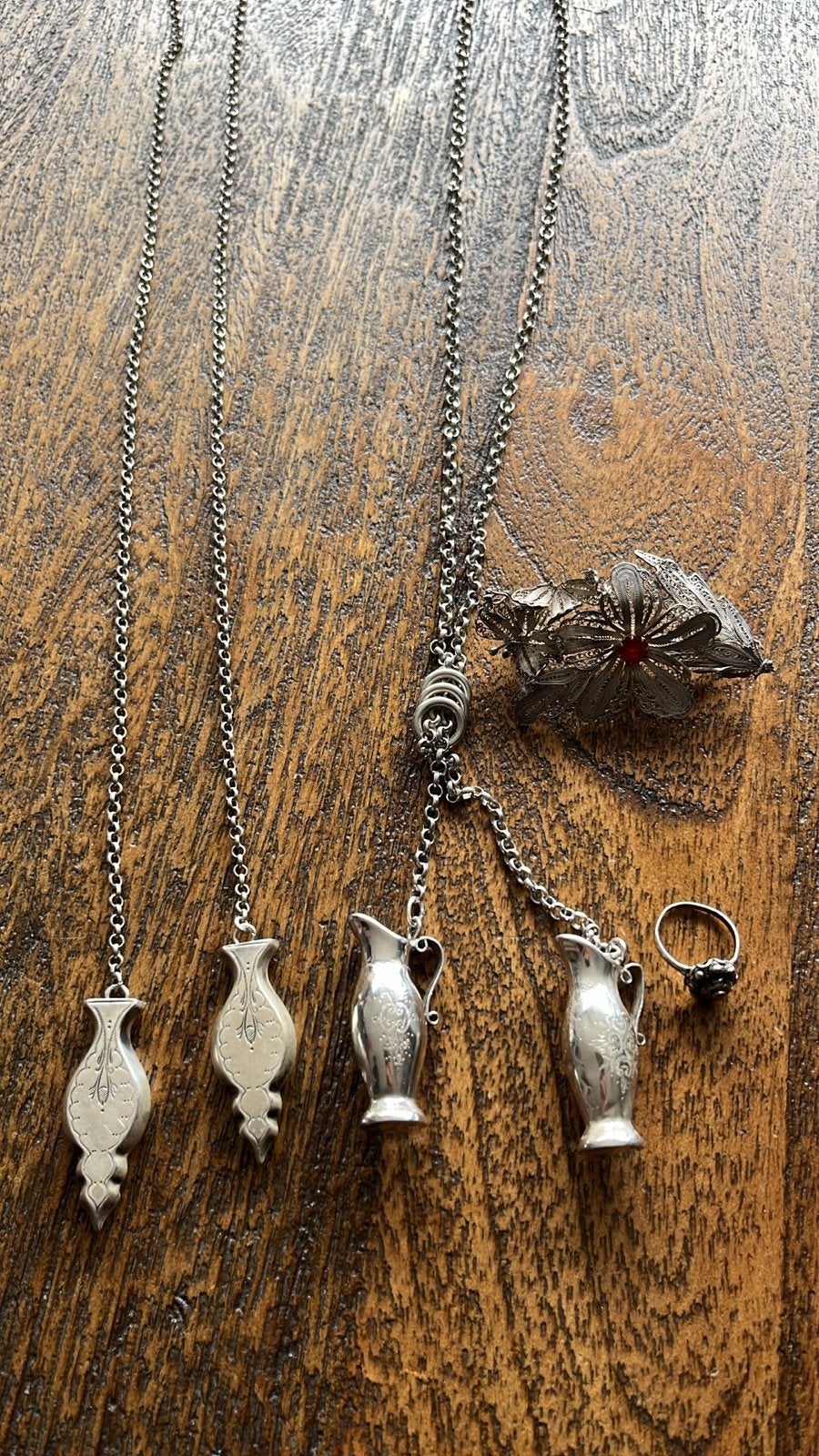4x Antiek Zilveren Kettingen met Hangers en Ring, Antiek en Kunst, Antiek | Goud en Zilver, Ophalen of Verzenden, Zilver