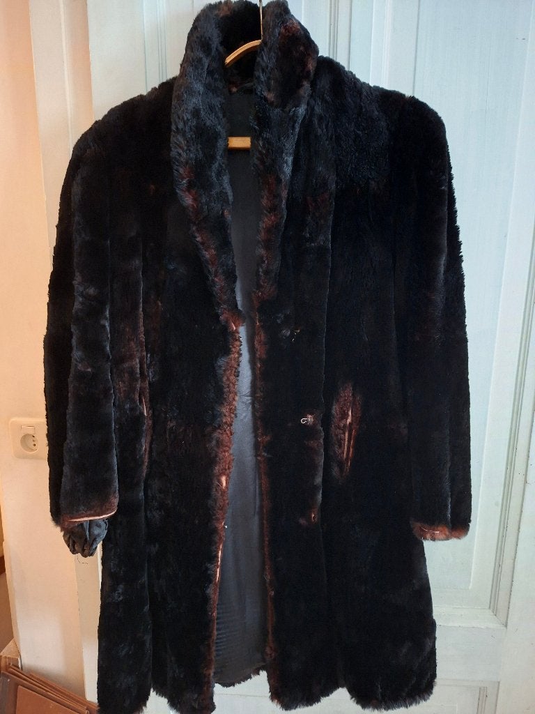 Zwarte bontjas Retro jaren 70 maat 38/40, Kleding | Dames, Ophalen of Verzenden, Gedragen, Maat 38/40 (M), Zwart