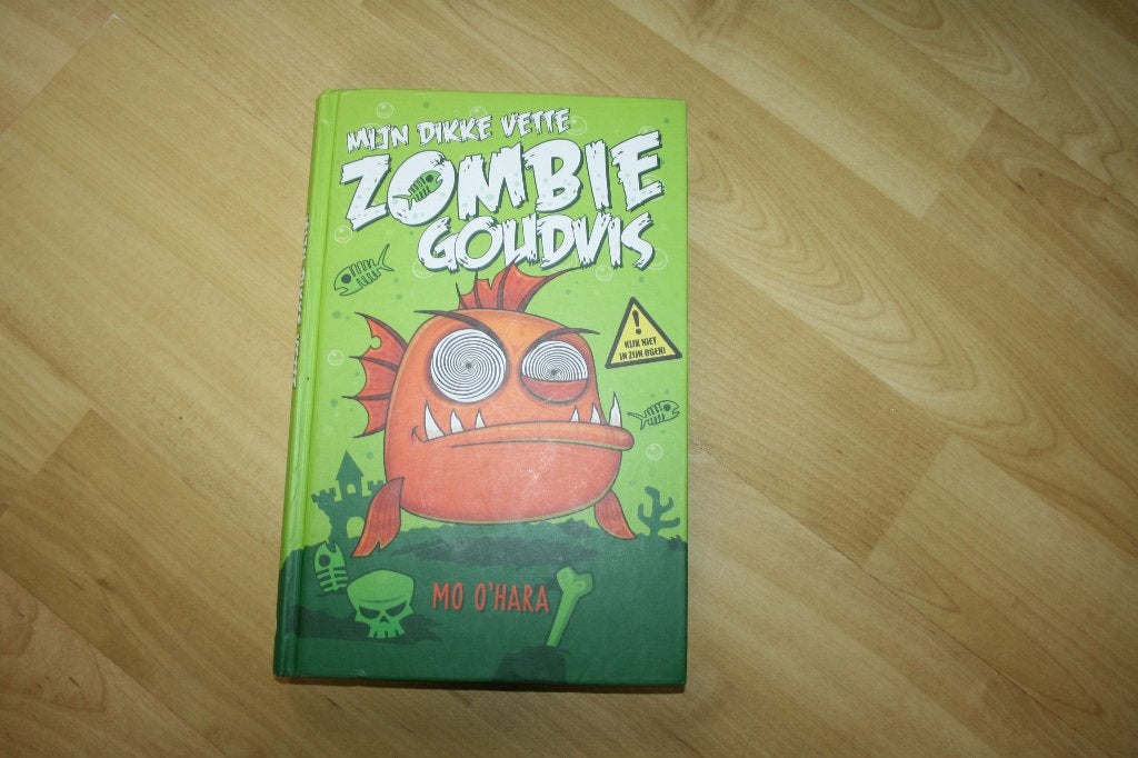 Mo O'Hara - Mijn dikke vette zombie goudvis, Boeken, Ophalen of Verzenden, Zo goed als nieuw, Fictie algemeen