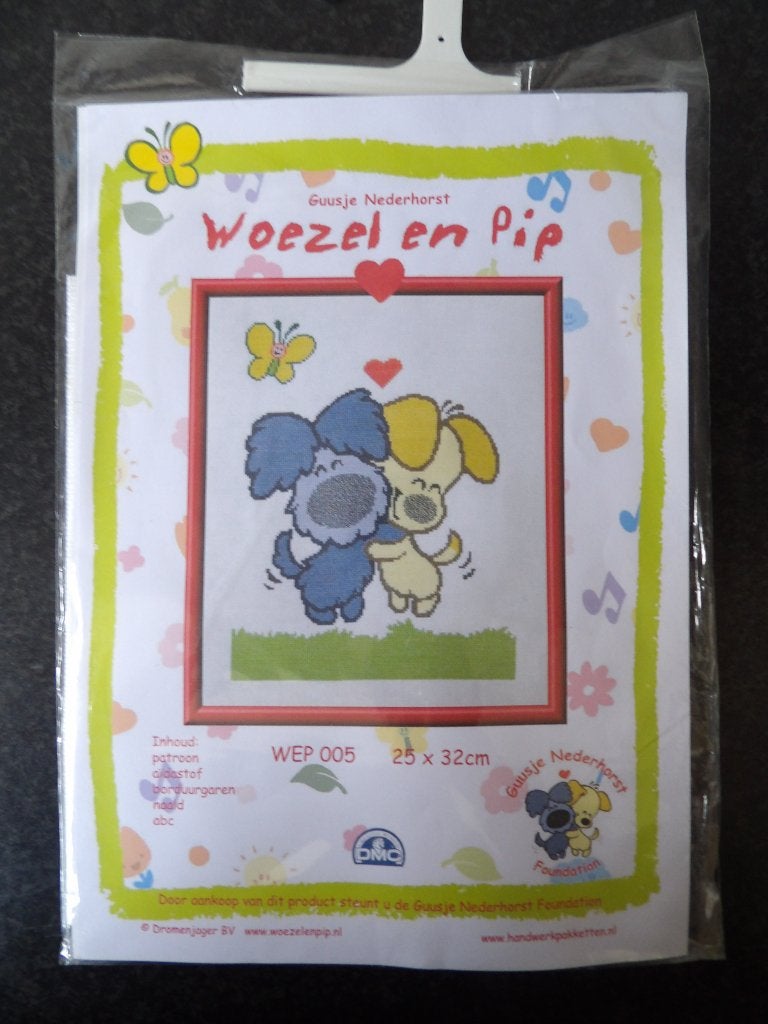 Nieuw borduurpakket Woezel & Pip knuffelend, Ophalen of Verzenden, Nieuw, Handborduren, Borduurpakket