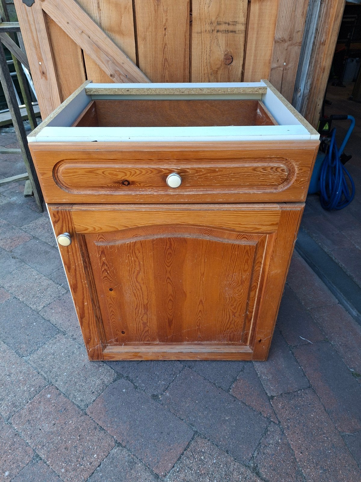 Houten onderkast, Ophalen, Gebruikt