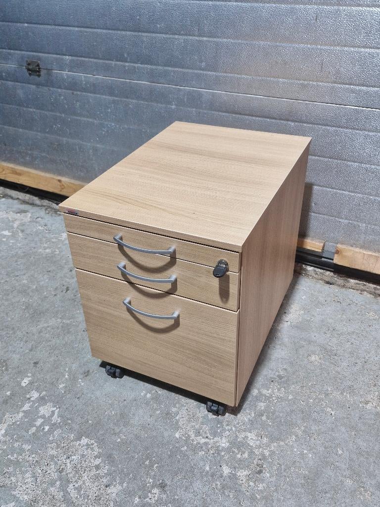 Assmann rolblok / rolcontainer / ladeblok (np 449 euro), Ophalen, Overige materialen, Minder dan 50 cm, Info@assmann.de