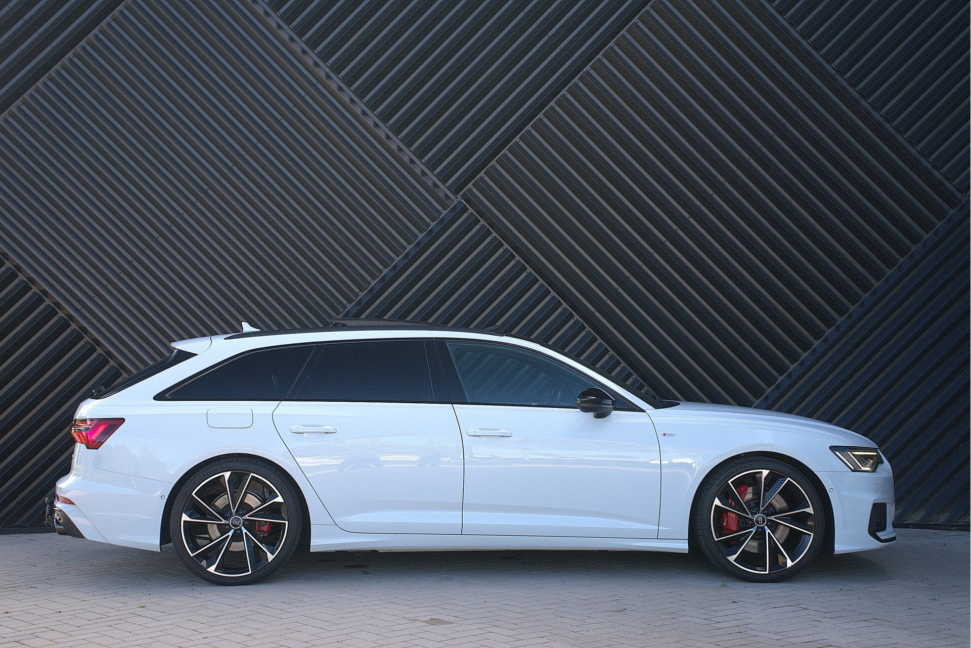 Audi A6 Avant 55 TFSI e quattro S-Line ACC Matrix S Seats B&, Auto's, Automaat, 12 maanden, Gebruikt, Zwart