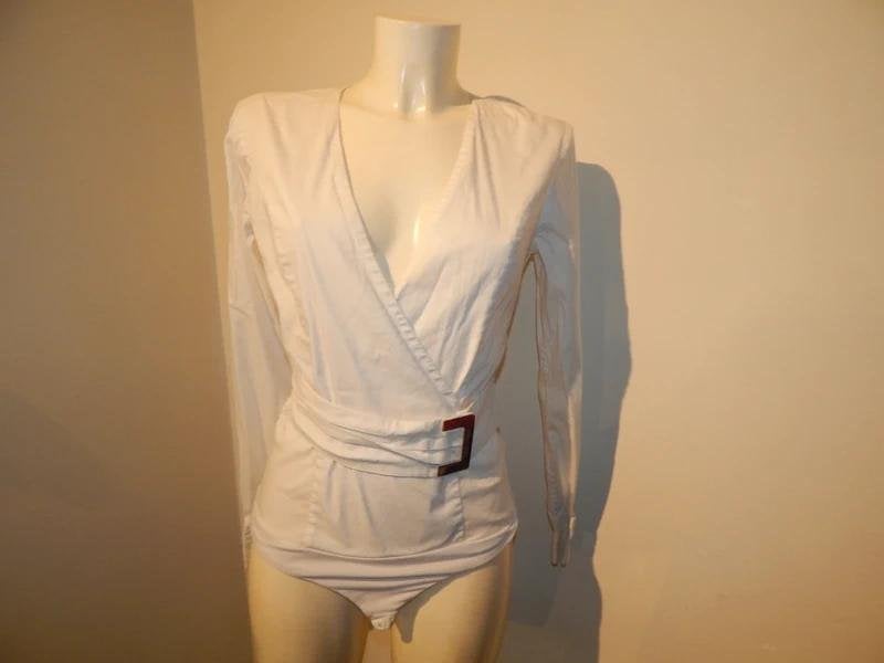 Elisabetta Franchi witte body blouse band met merk gesp