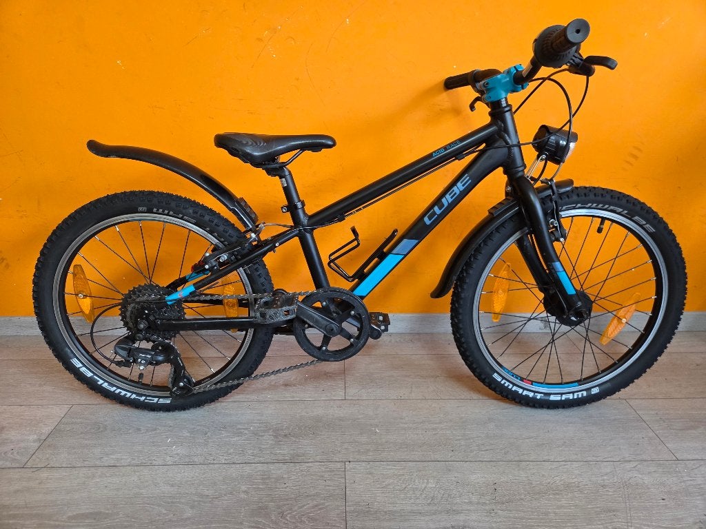Cube 200 Acid Race 20 inch, Ophalen, Gebruikt, 20 inch of meer