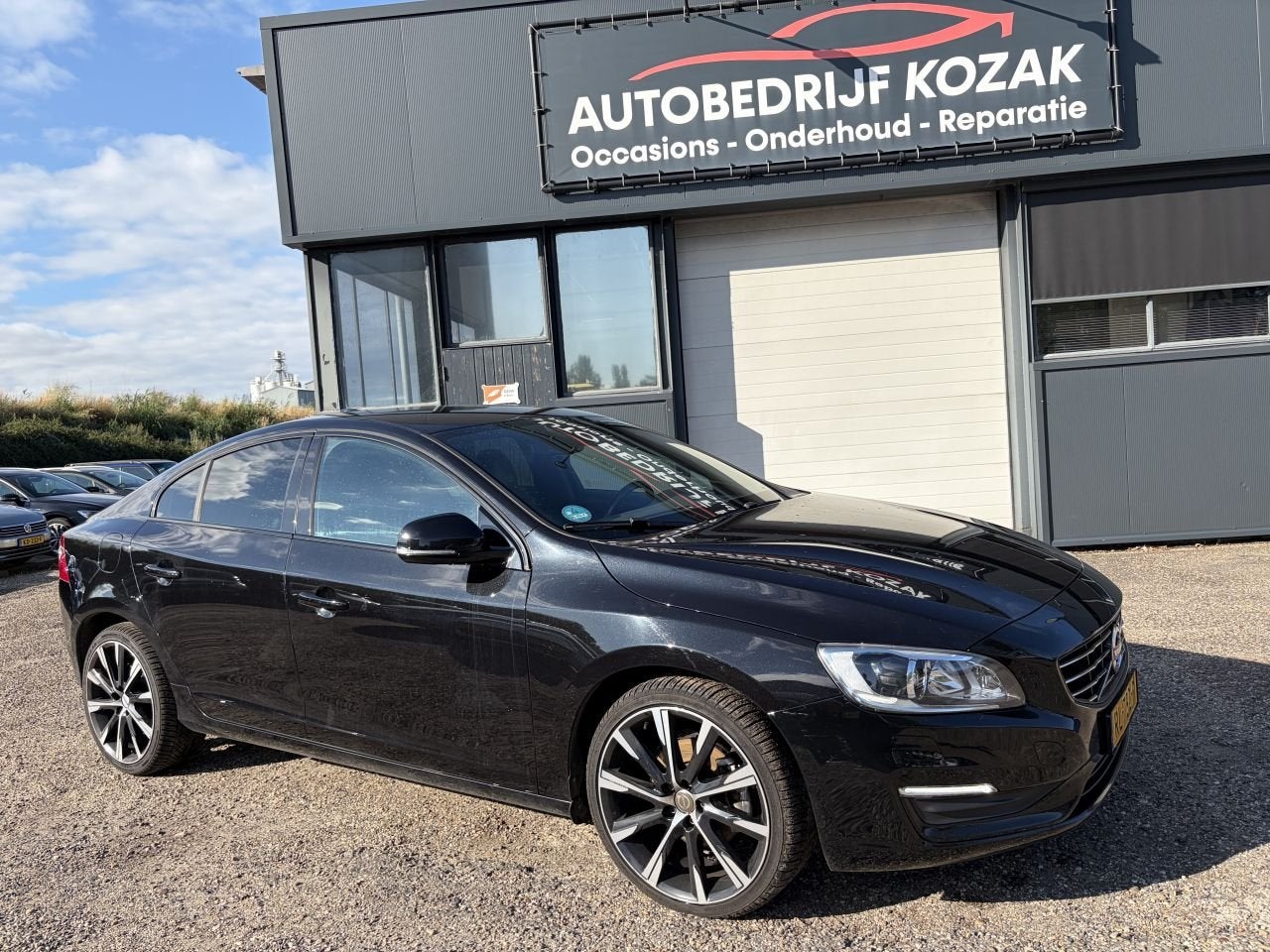 Volvo S60 2.0 D2 Polar+ Dynamic Leder AUTOMAAT (bj 2018), Automaat, S60, Zwart, Leder