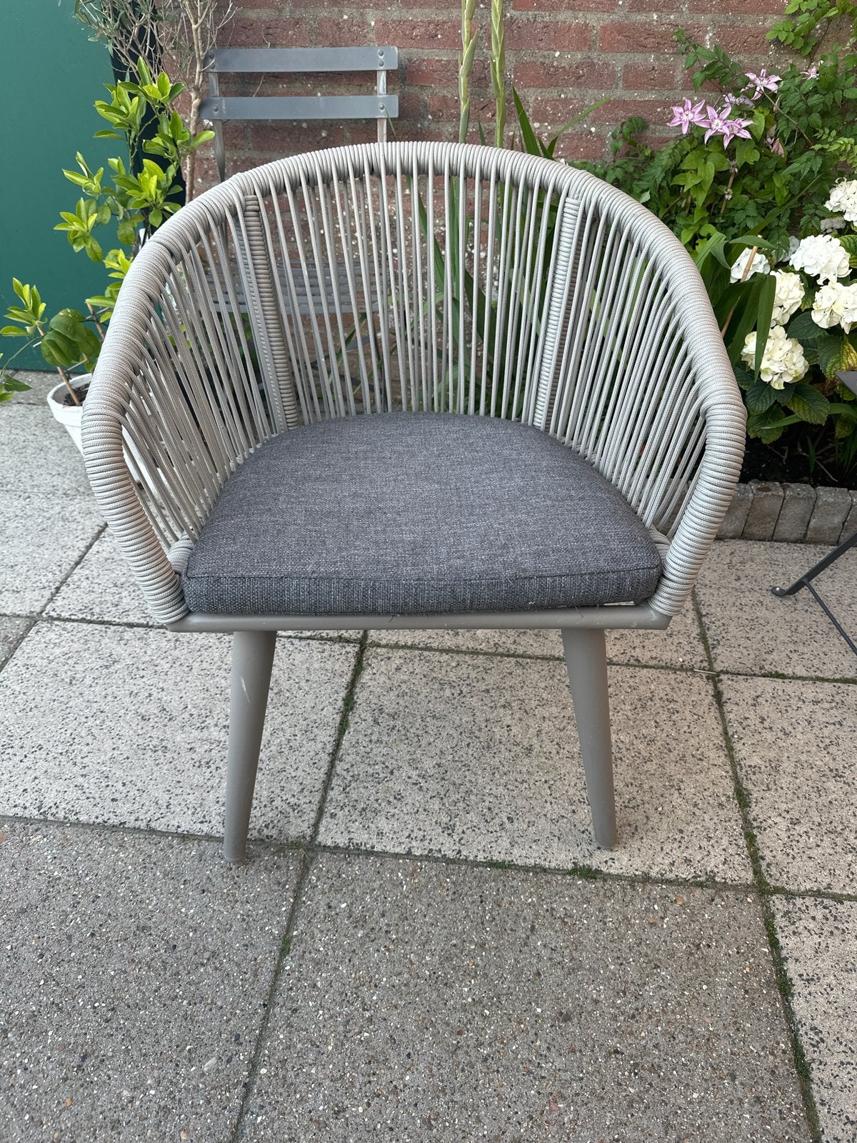 Intratuin tuinstoel met kussen - Zo goed als nieuw, Ophalen, Zo goed als nieuw, Wicker