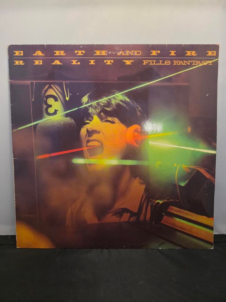 Earth and Fire - Reality Fills Fantasy LP (1979), Ophalen of Verzenden, Gebruikt, 12 inch