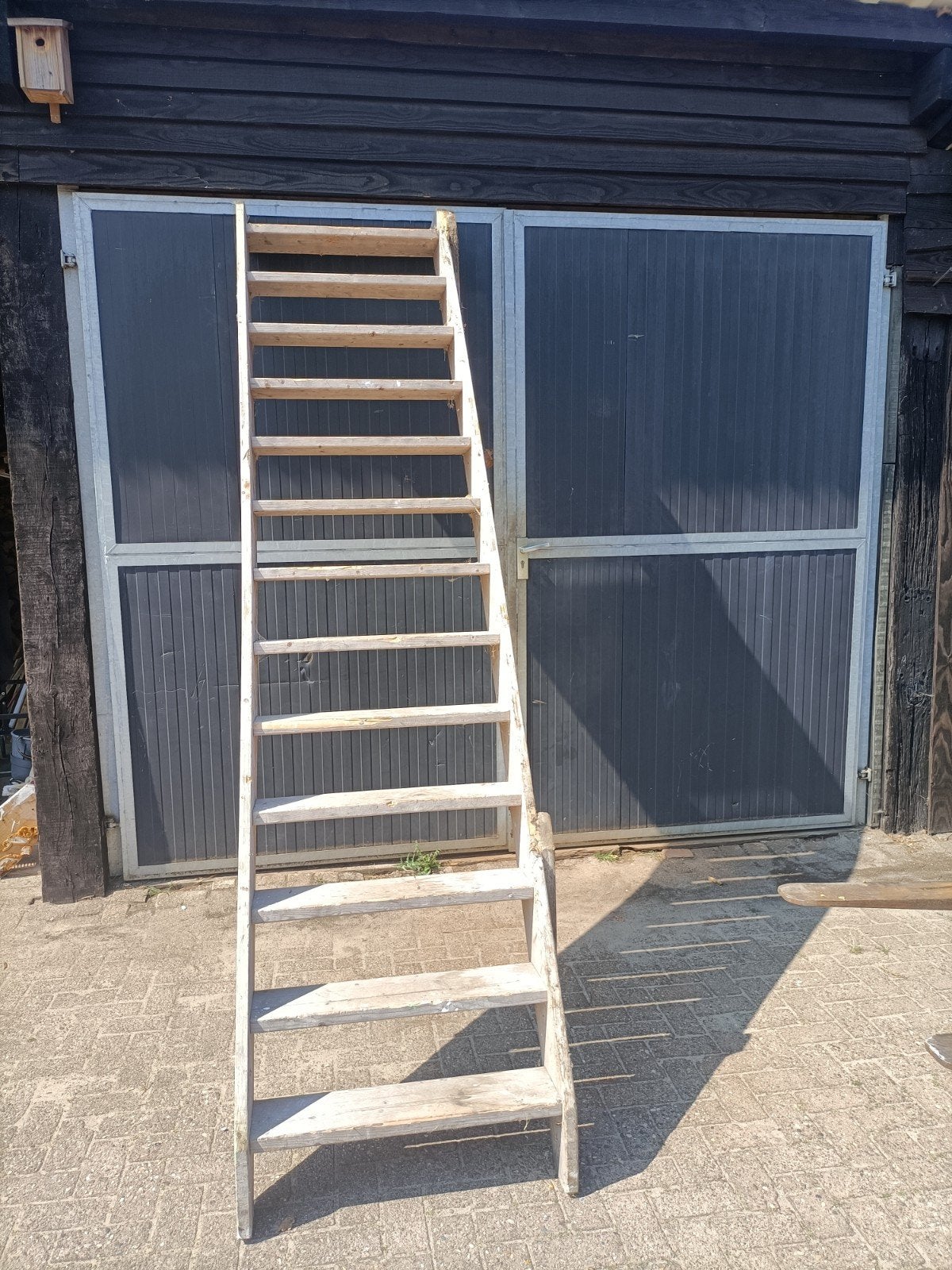 Stevige houten trap voor diverse toepassingen, Doe-het-zelf en Verbouw, Ladders en Trappen, Ophalen of Verzenden, Gebruikt, Trap