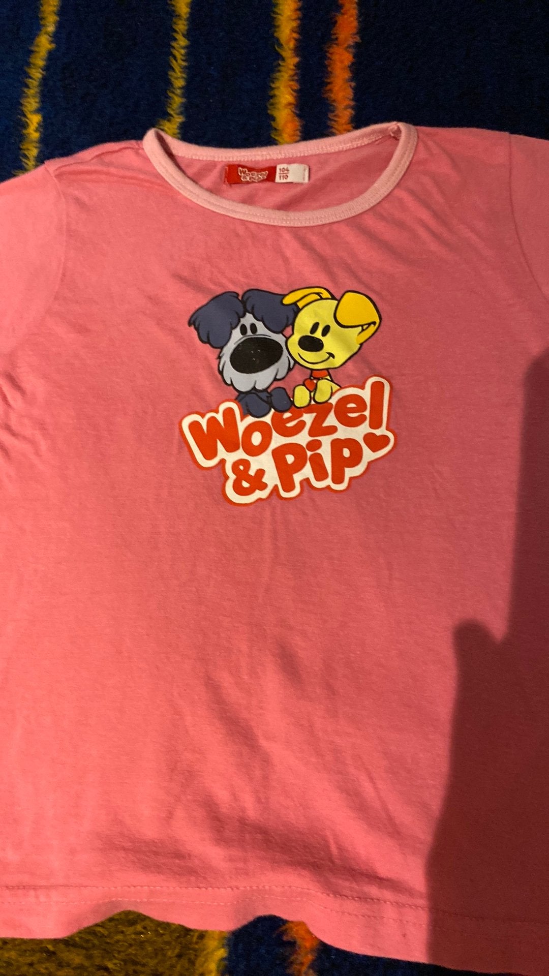 Shirtje Woezel en Pip. Maat 104/110, Ophalen, Gebruikt, Jongen of Meisje, Shirt of Longsleeve