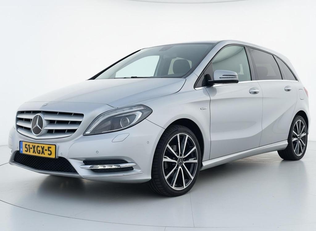 Mercedes-Benz B-klasse 180 Ambition AIRCO CRUISE TREKHAAK NA, Auto's, Mercedes-Benz, Voorwielaandrijving, Stof, Gebruikt, 4 cilinders