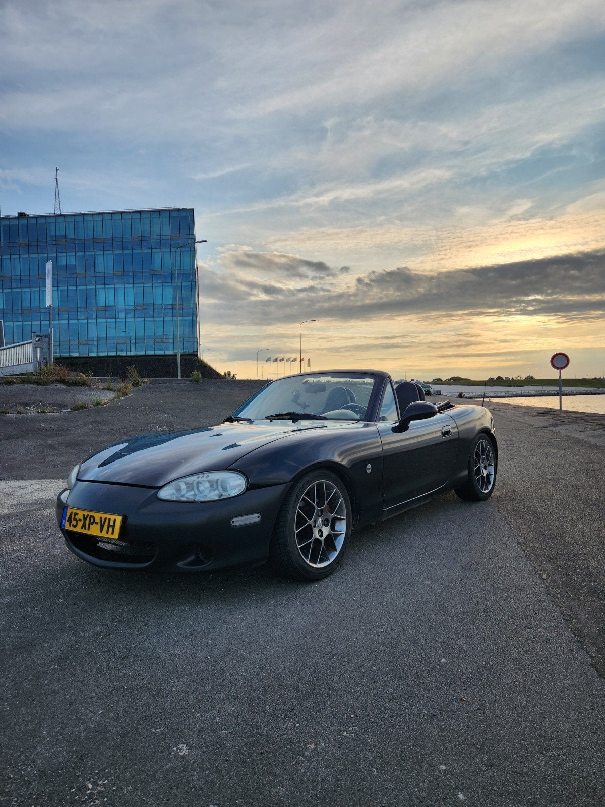 Mazda MX-5 NBFL 1.8, 6 bak, SVT, apk 07-05-2027, Auto's, Elektrische ramen, Achterwielaandrijving, Zwart, Cabriolet