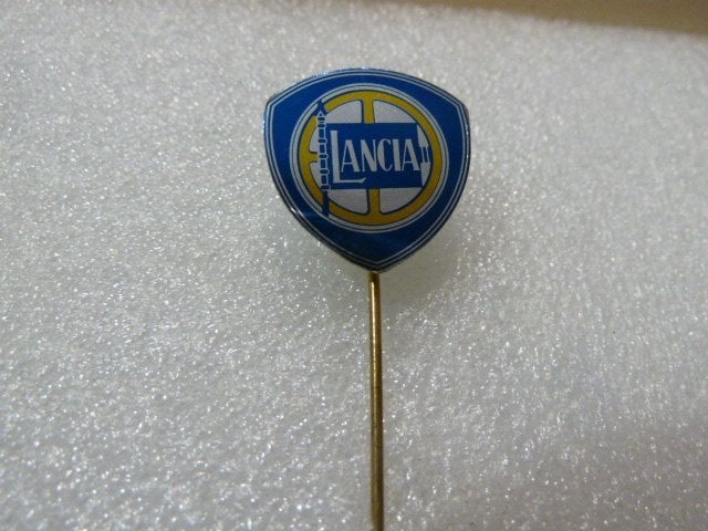 Lancia Speldje - Vintage Auto Merk Pin, Ophalen of Verzenden, Gebruikt, Merk, Speldje of Pin