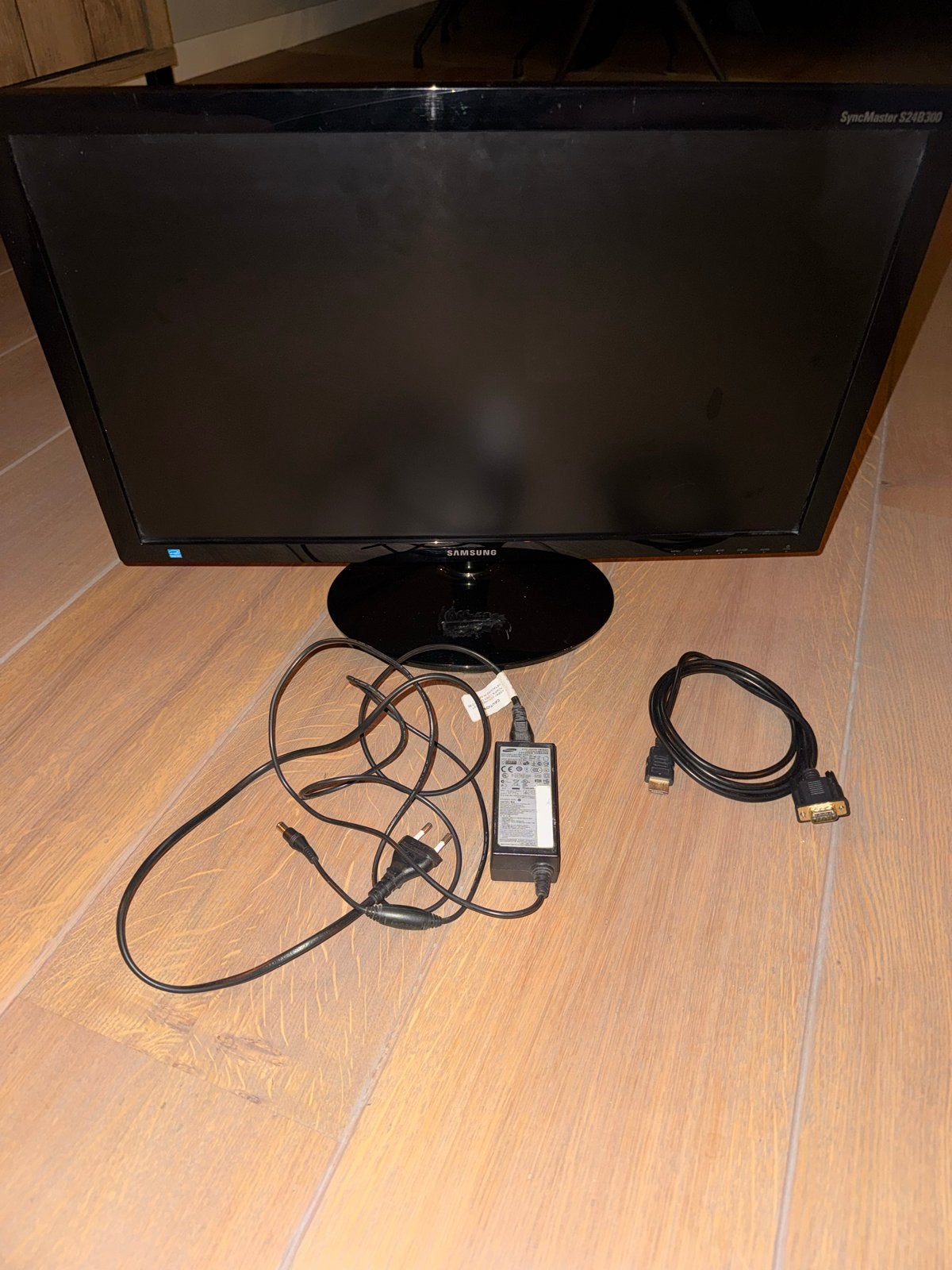 Samsung SyncMaster S24B300 24 inch monitor, Gaming, Gebruikt, Kantelbaar, Full HD