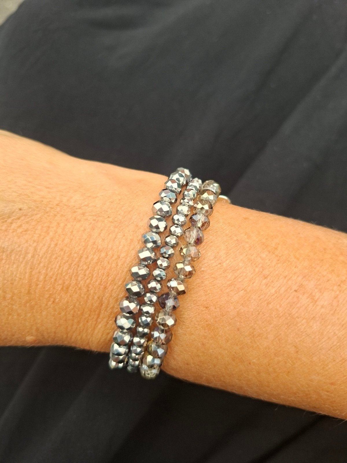 Biba zilver grijs glans armbandjes 3 euro pst nieuw, Verzenden, Kunststof of Plastic, Nieuw, Met bedels of kralen