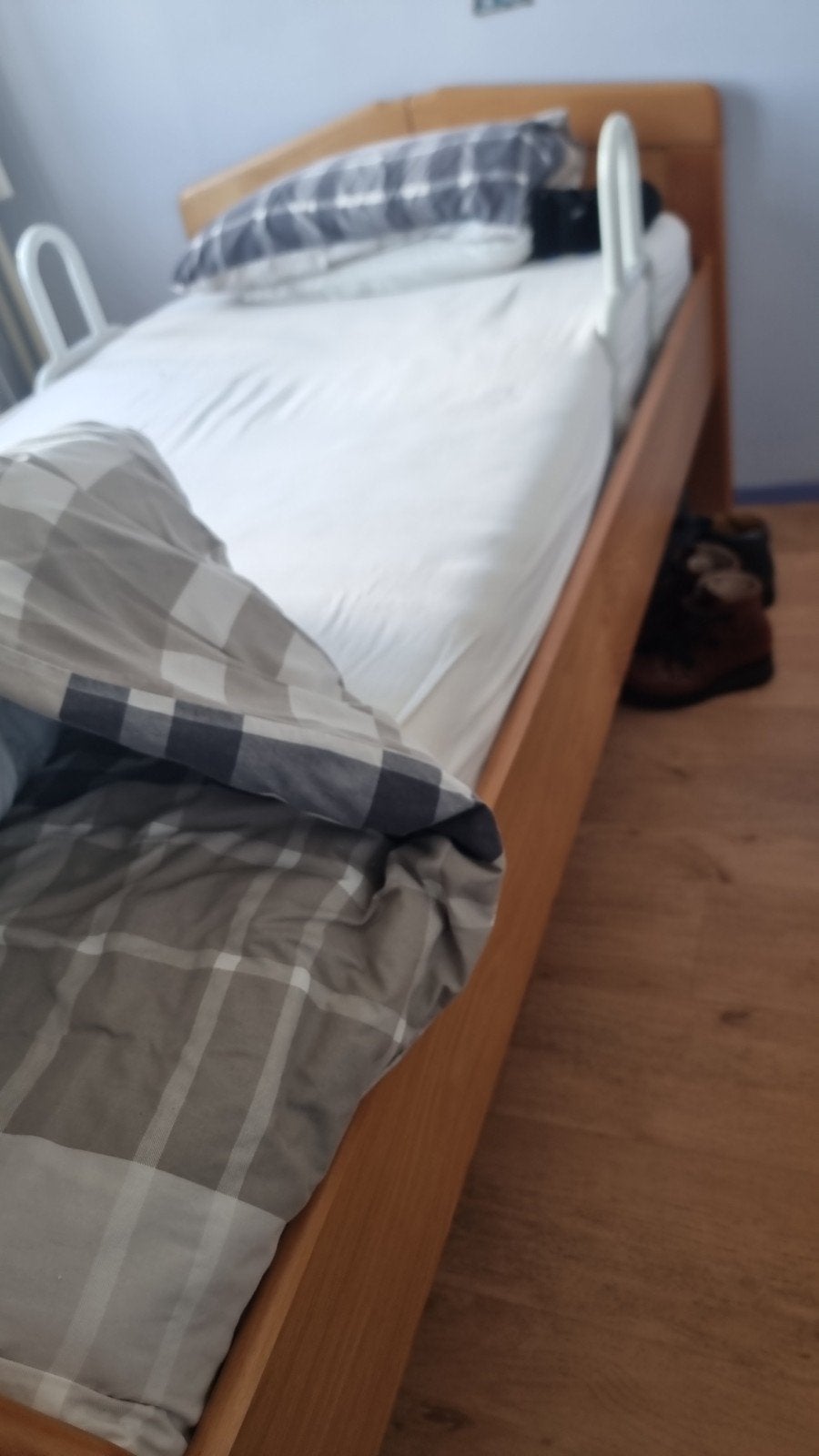 senioren bed, Ophalen of Verzenden, Gebruikt, Eenpersoons