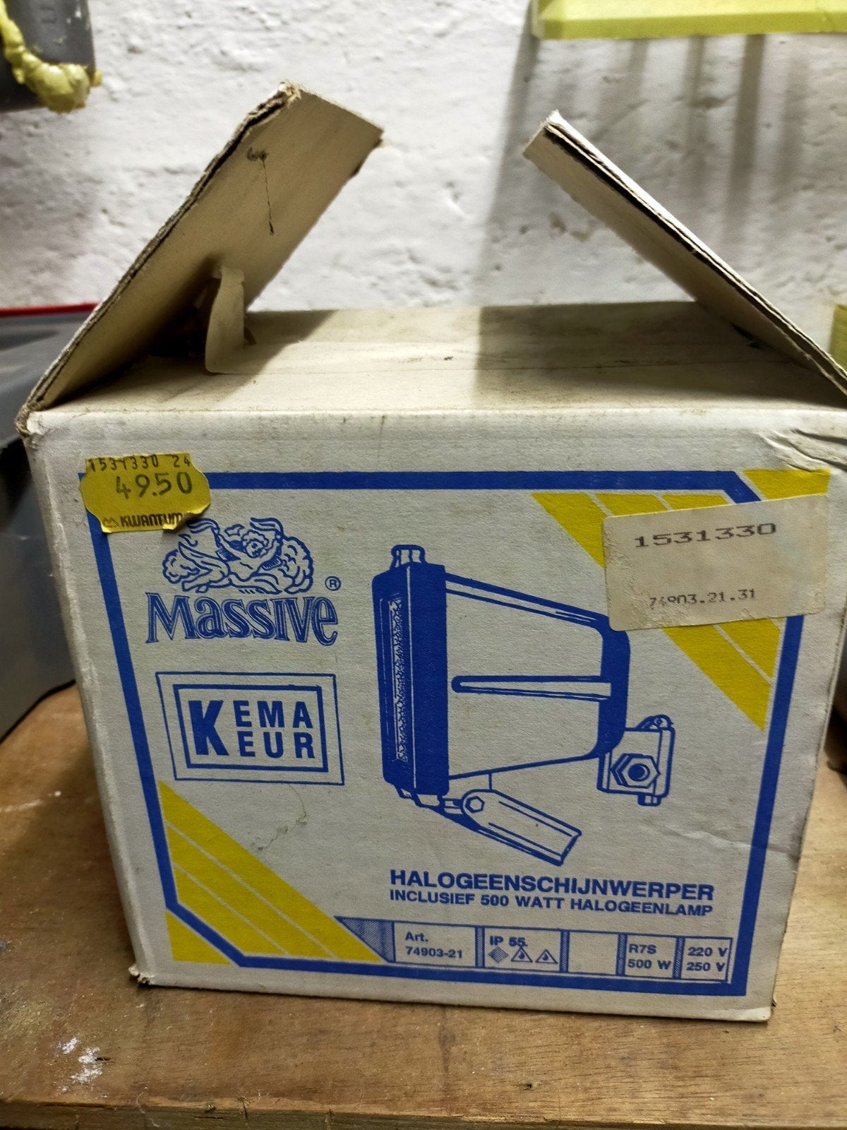 Nieuwe Massive halogeen schijnwerper 500 watt, Overige typen, Nieuw, Ophalen of Verzenden, Netvoeding