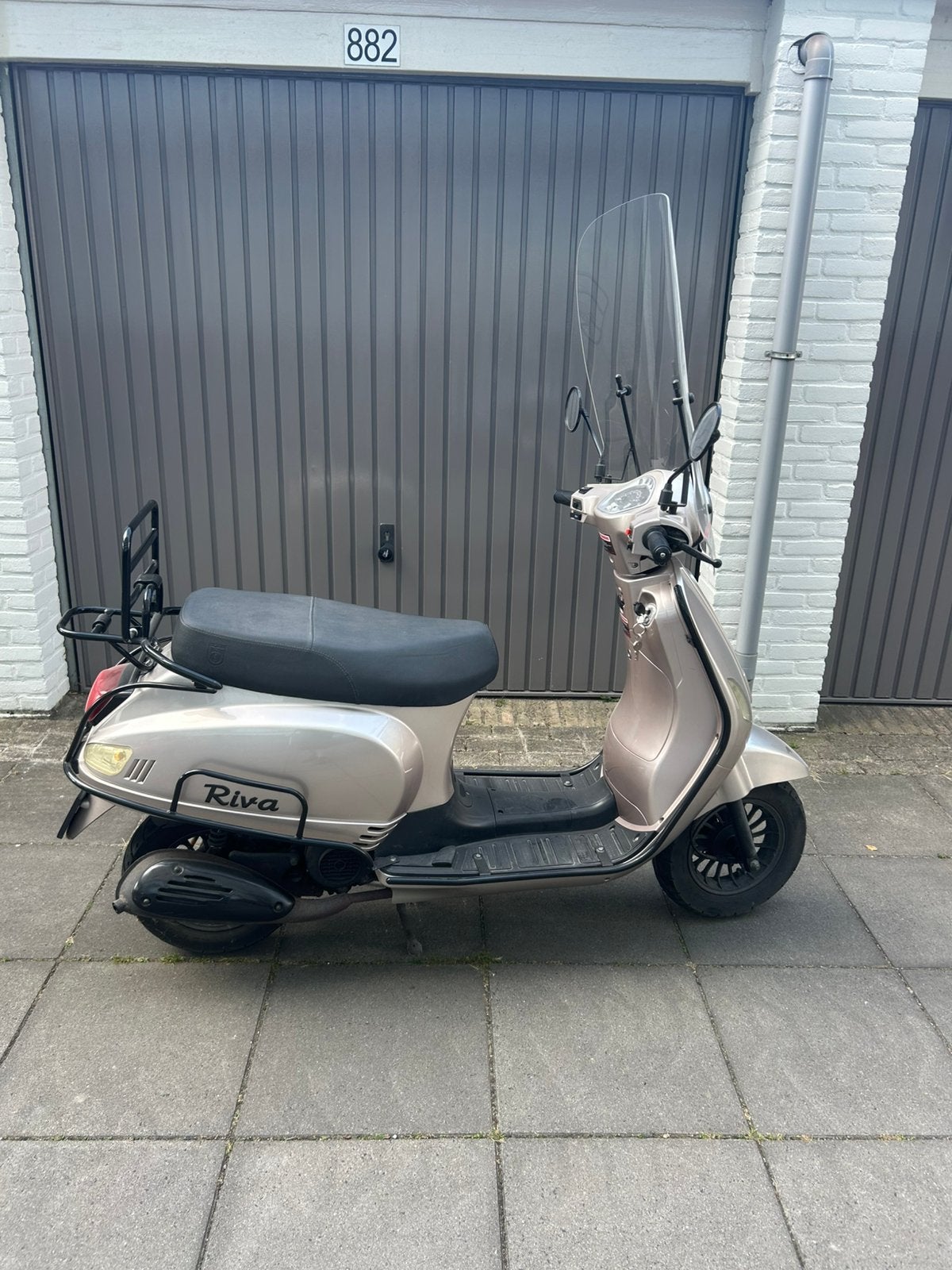 Riva, Ophalen, Zo goed als nieuw, Benzine, Overige merken