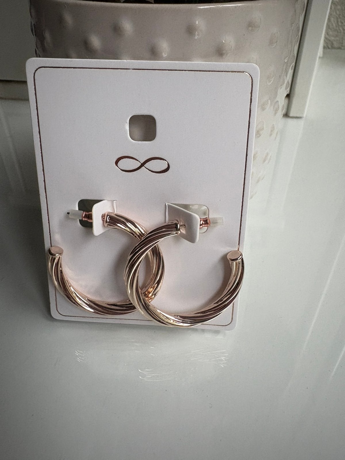 Nieuwe goudkleurige oorbellen ringen, Overige materialen, Hangers, Nieuw, Ophalen of Verzenden