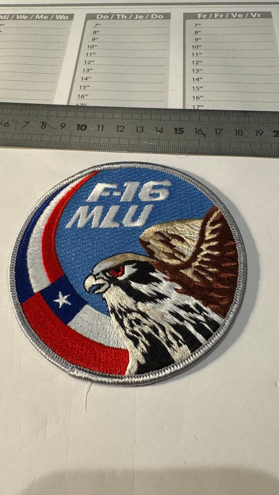 Patch luchtmacht klu swirl f-16 mlu chili, Verzamelen, Ophalen of Verzenden, Zo goed als nieuw, Patch, Badge of Embleem