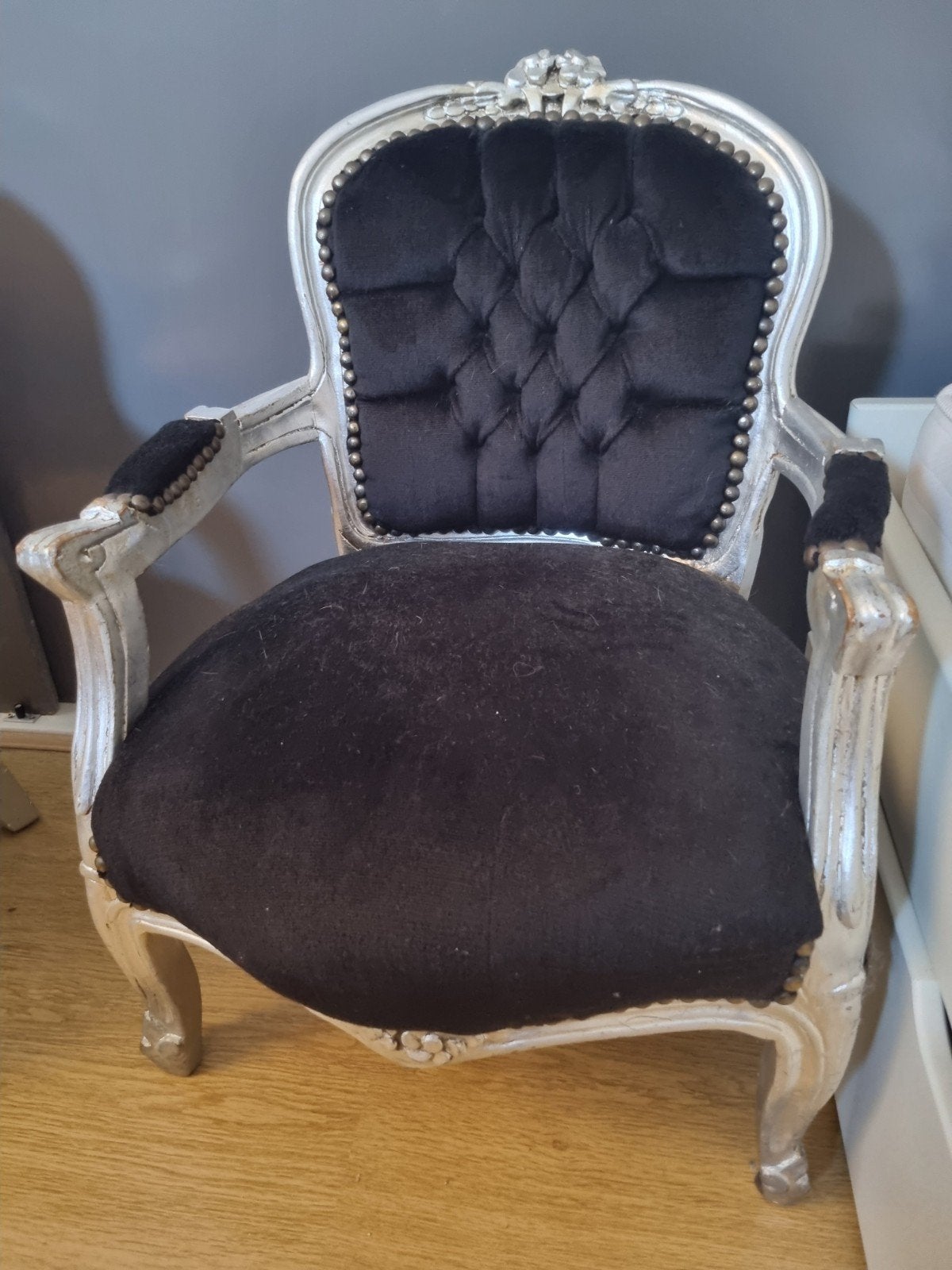 Kinder fauteuil - Zwart fluweel met zilveren frame, Hout, Minder dan 50 cm, Gebruikt, Minder dan 75 cm