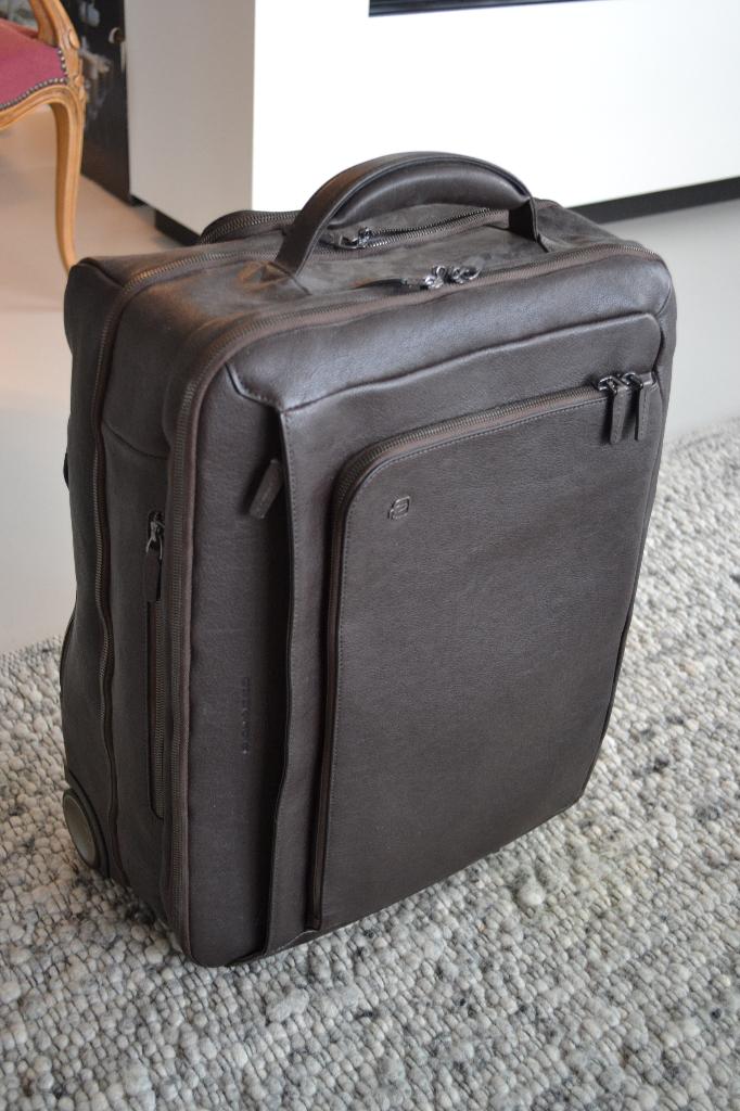 Piquadro trolley / leren cabin bag (nieuw), Ophalen, 40 tot 60 cm, 30 cm of meer, Bruin