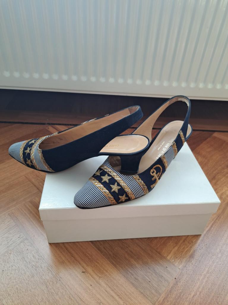 Carel van der Meer open hiel marine look schoenen 38,5 blauw, Carel van der Meer, Blauw, Ophalen of Verzenden, Zo goed als nieuw