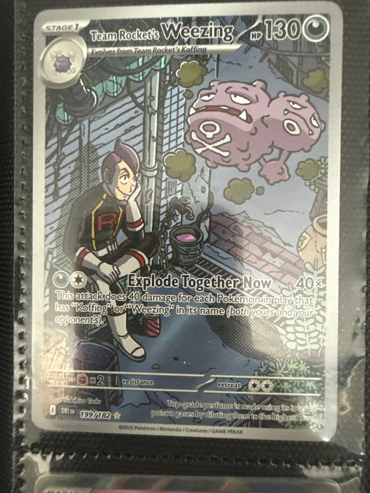 Team Rocket's Weezing 199/182 - Pokémon Kaart, Ophalen of Verzenden, Zo goed als nieuw, Losse kaart, Foil
