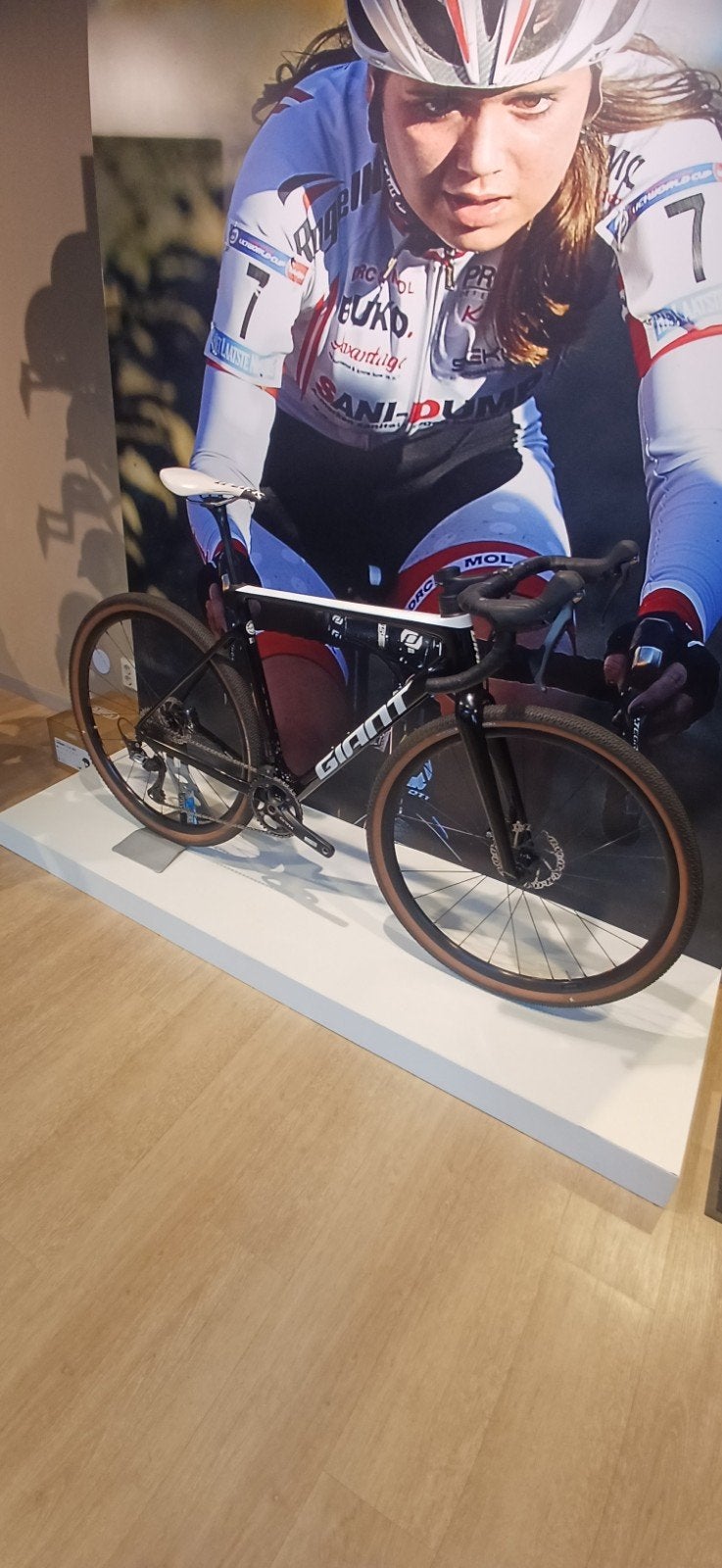 Giant TCX 0 Pro 2022 Cyclocross/Gravelbike -mt.M. Als nieuw!, Lelystad, 28 inch, Carbon, 10 tot 15 versnellingen
