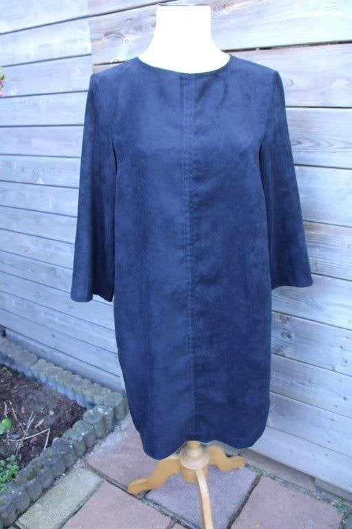 Jurk donkerblauw suede look Vanilia mt 40 Vaste prijs, Kleding | Dames, Maat 38/40 (M), Blauw, Vanilia, Ophalen of Verzenden