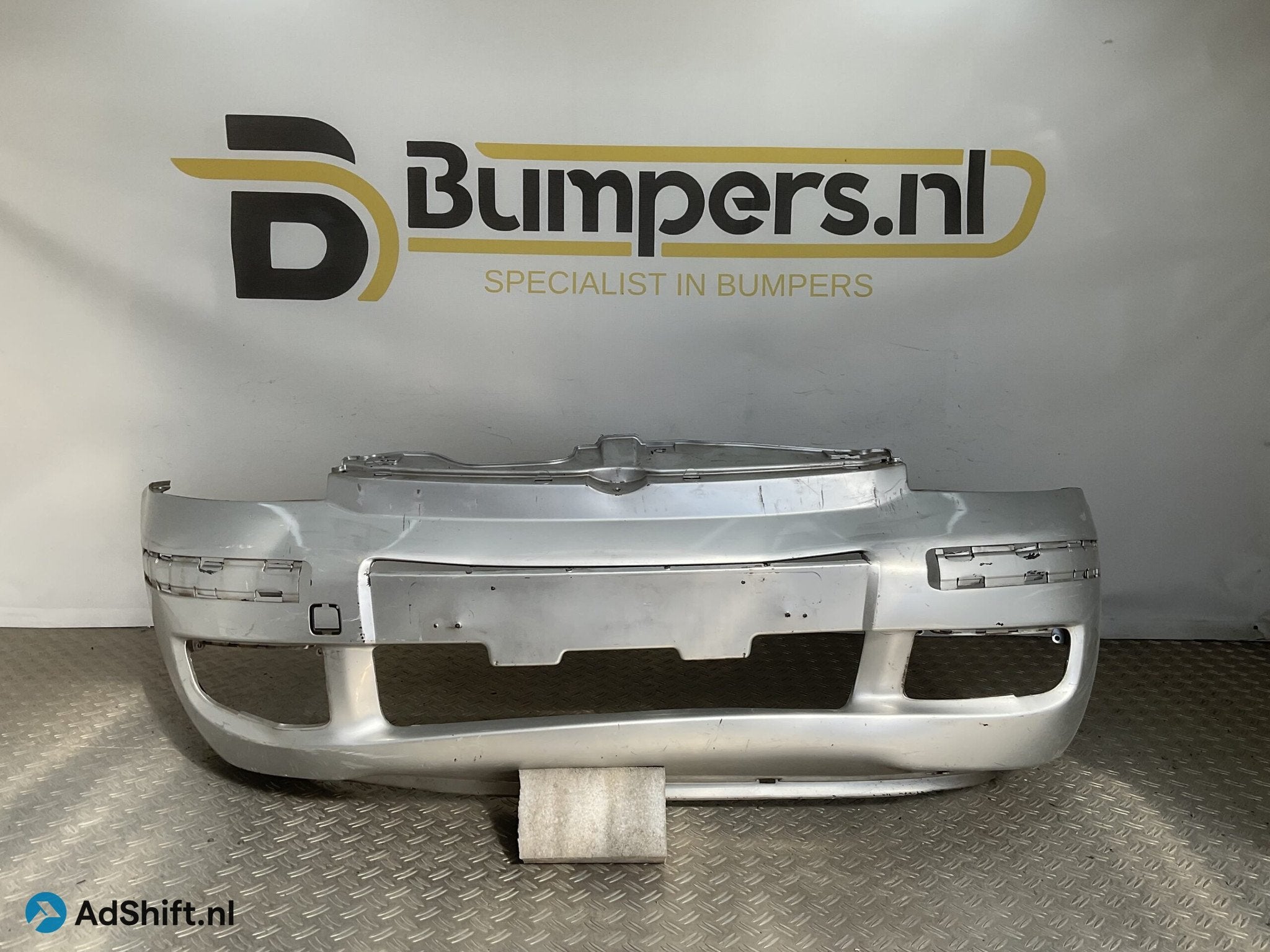 Bumper Fiat Panda II 2024 735316603 Voorbumper B8-19683