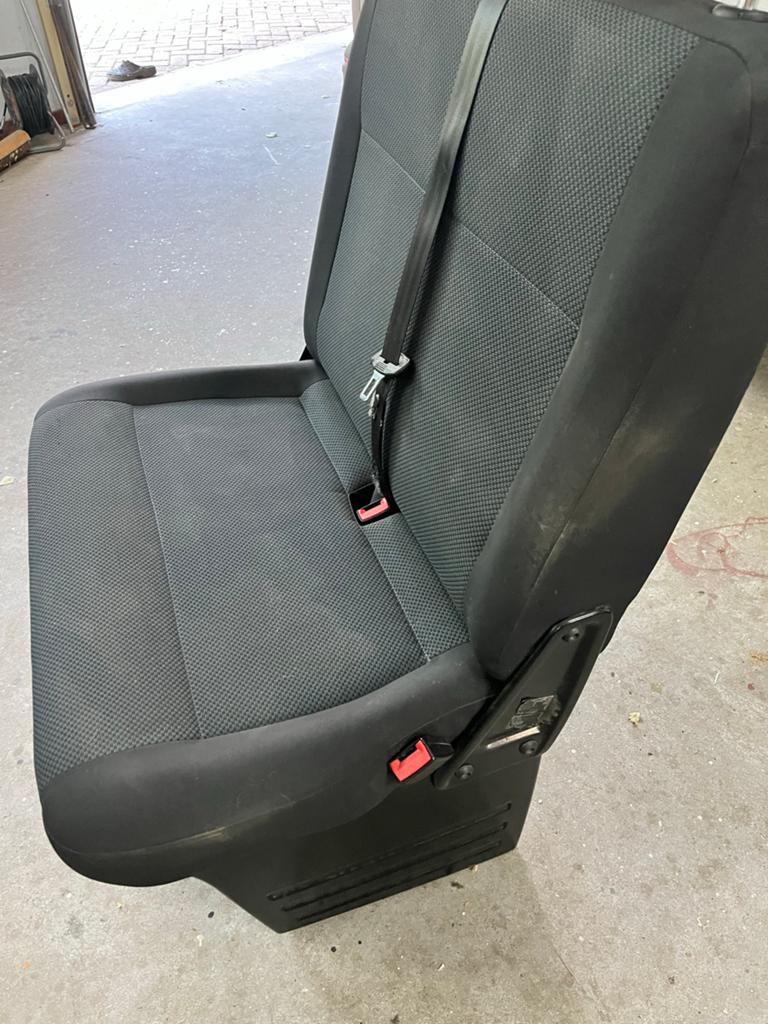 Bank uit vw transporter t6, Auto-onderdelen, Interieur en Bekleding, Ophalen of Verzenden, Gebruikt, Volkswagen