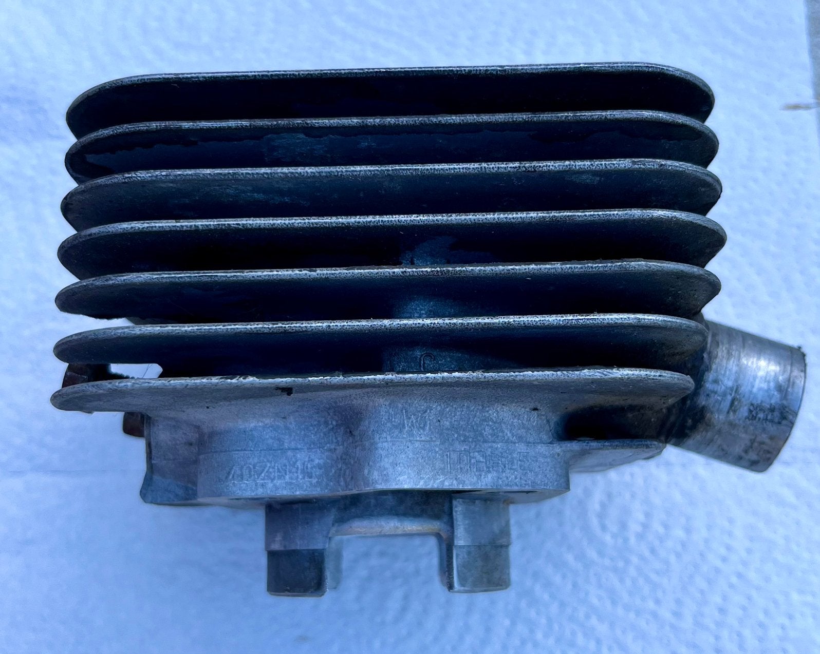 Mahle cilinder 15.13.90 + piston 40L21, Fietsen en Brommers, Verzenden, Cilinder
