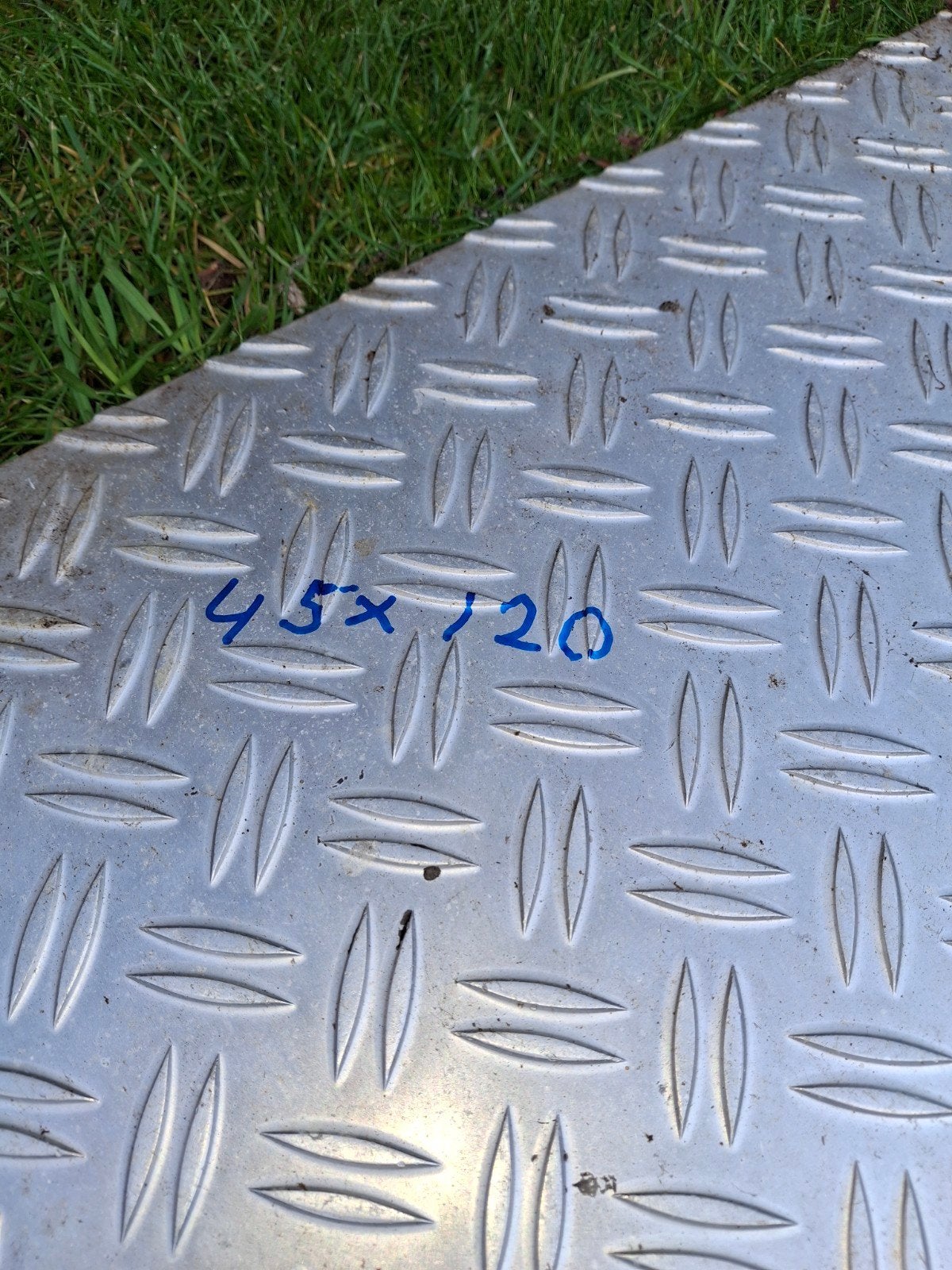 Aluminium traanplaat - Diverse afmetingen, Doe-het-zelf en Verbouw, Ophalen, Gebruikt, Aluminium