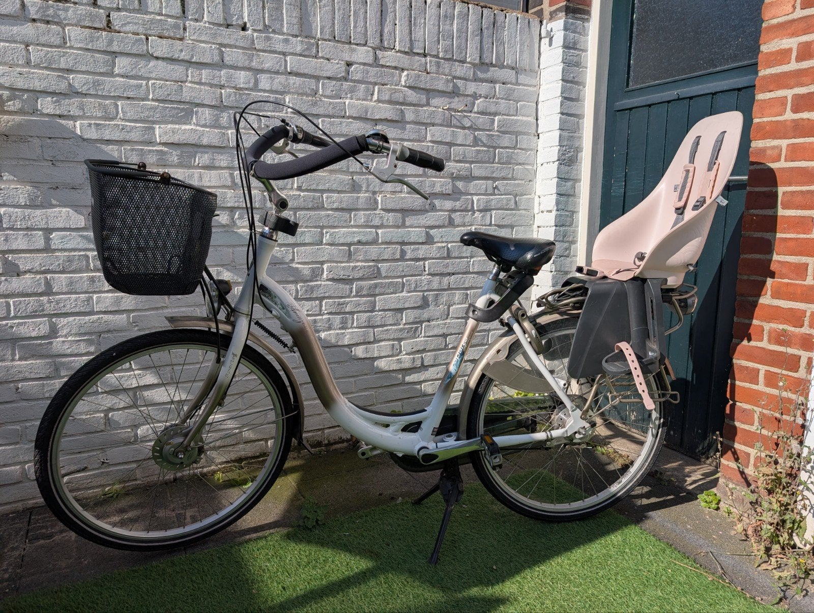 Sparta Amazone mamafiets met Urban Iki achterzitje en mand, Fietsen en Brommers, Ophalen, Sparta, (Extra) lage instap, Trommelrem