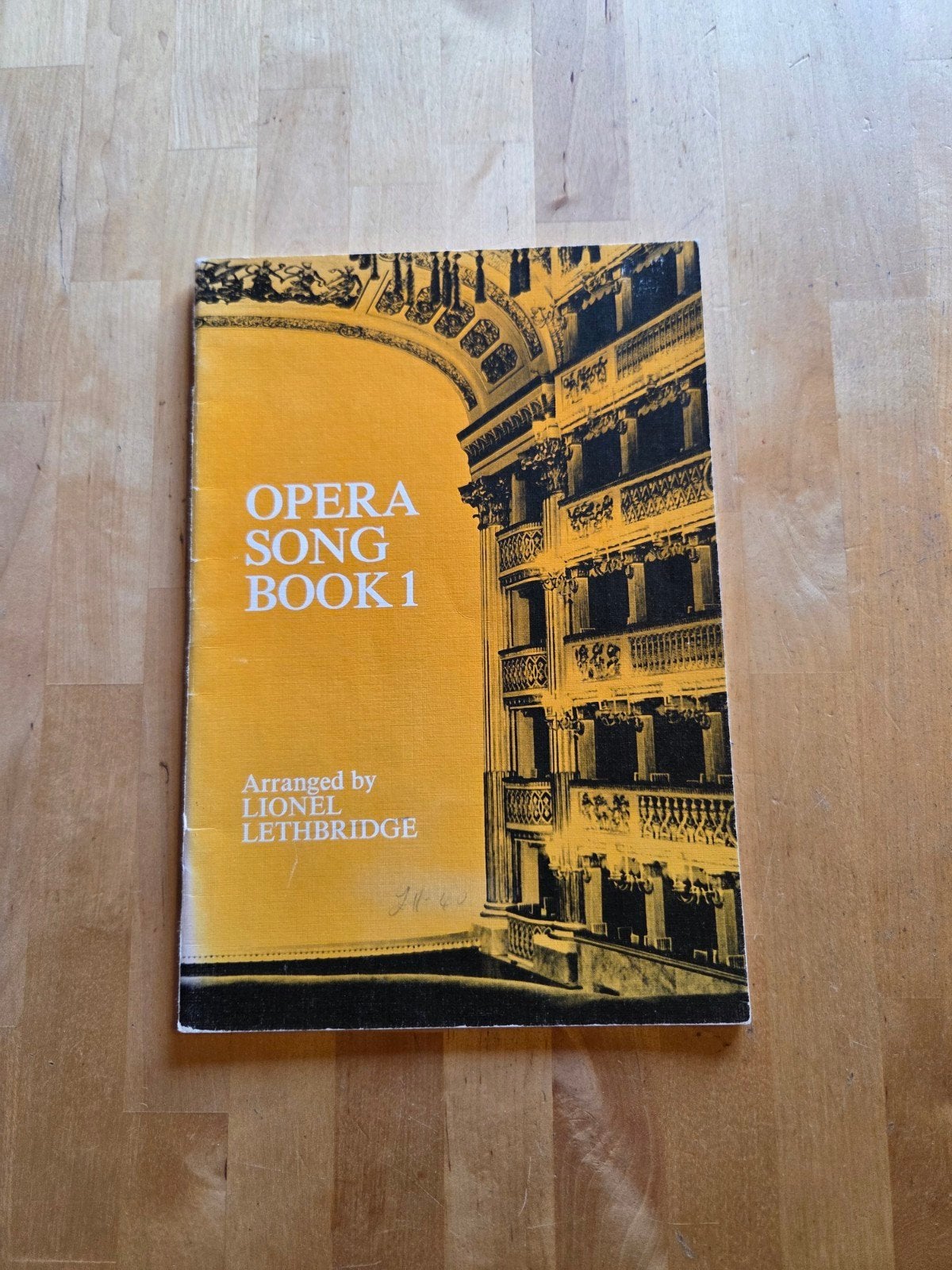 Opera Song Book 1 - bladmuziek met potloodaantekeningen, Piano, Gebruikt, Verzenden, Klassiek